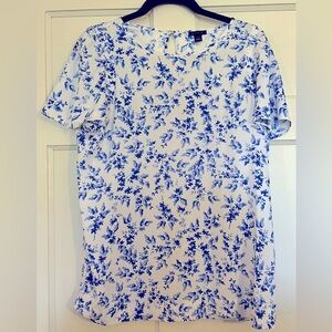 Blue and White Flowered Ann Taylor Blouse size M